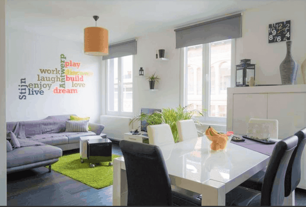 Apartment for expats in Antwerp - Dining table