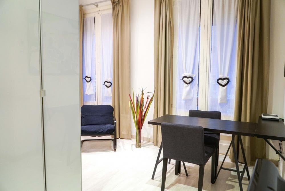 Nice mid-term rental in Barcelona - Master room