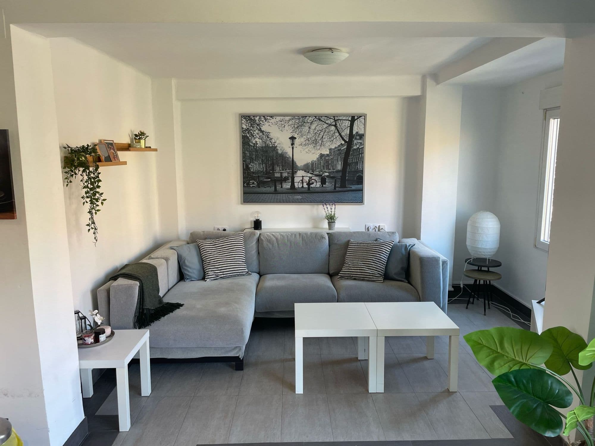 1 living room .jpg