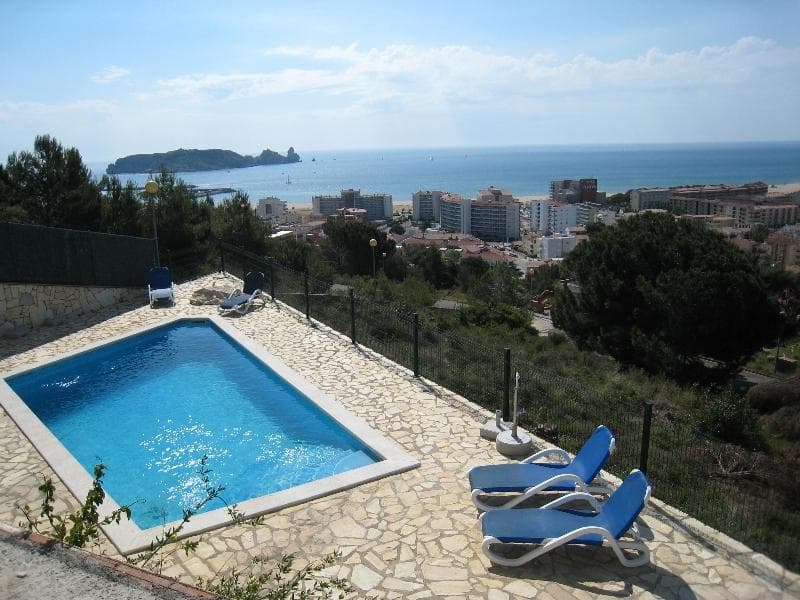 Beautiful apartment for expats in Catalonia - Views and pool