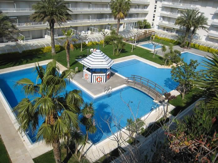 Expat apartment for rent in Estartit - Communitary pool