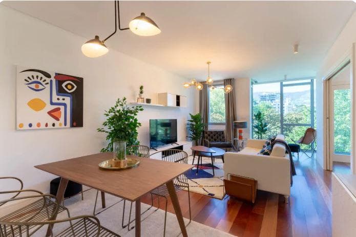 Modern apartment for expats in Bilbao - Living room