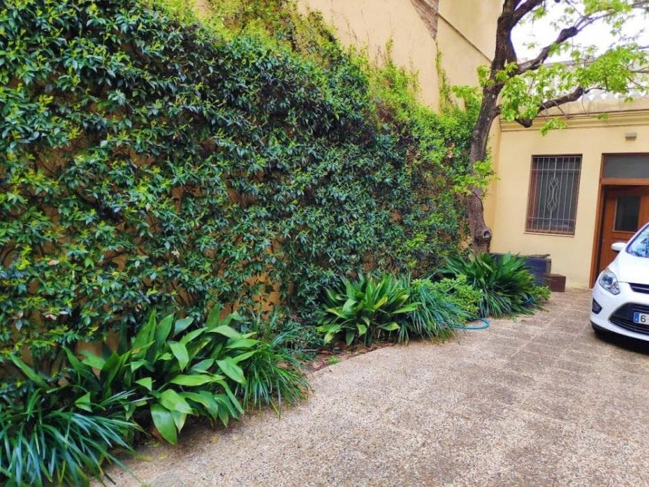 Expat apartment for rent in Badalona - Car place