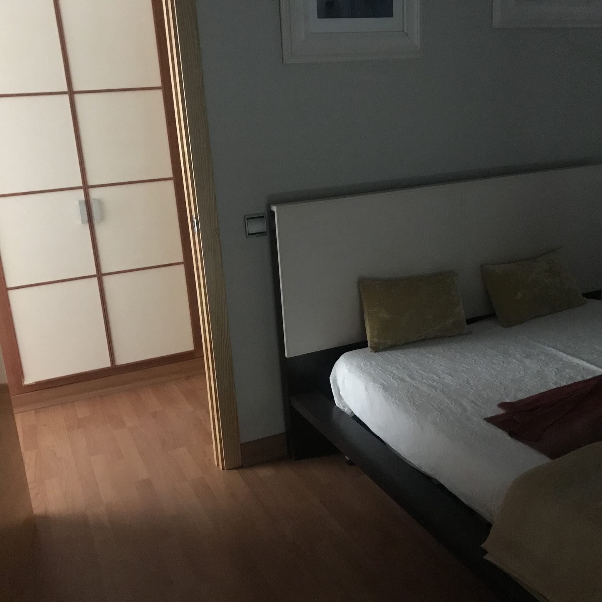 Furnished expat apartment in Sevilla - Bedroom