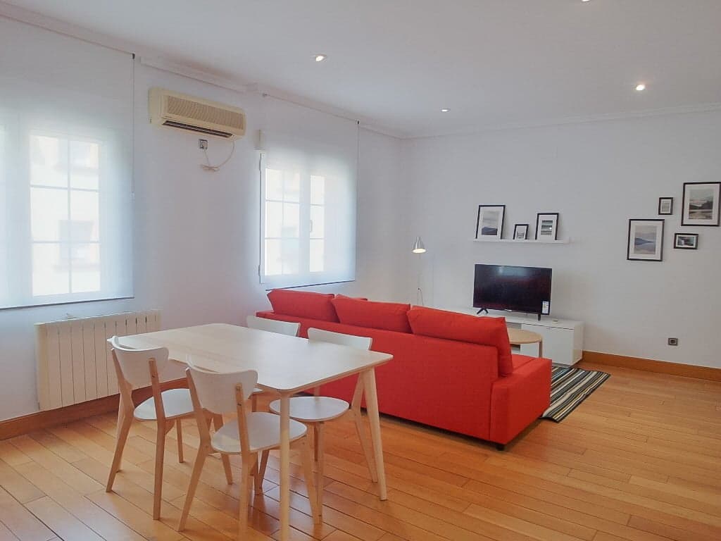 Furnished apartment in Madrid center - Living room