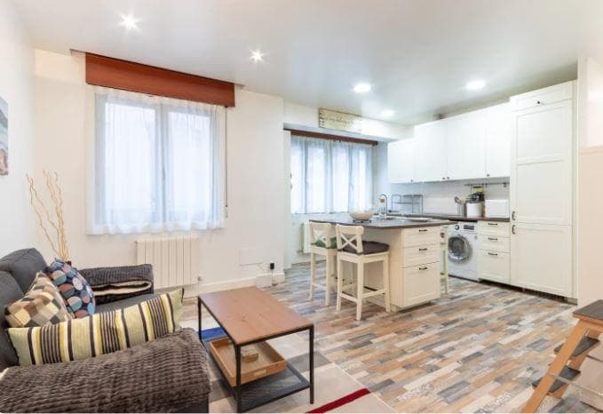 Gran Bilbao 2 - Furnished expat flat in Bilbao - Living room