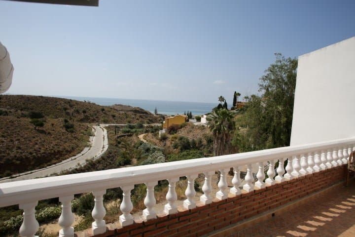 3 bedroom housing in Benajarafe - Views