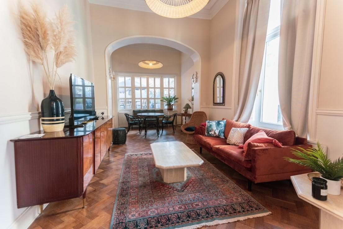 Rue de Livourne - Large bedroom in an apartment in Brussels - Living room