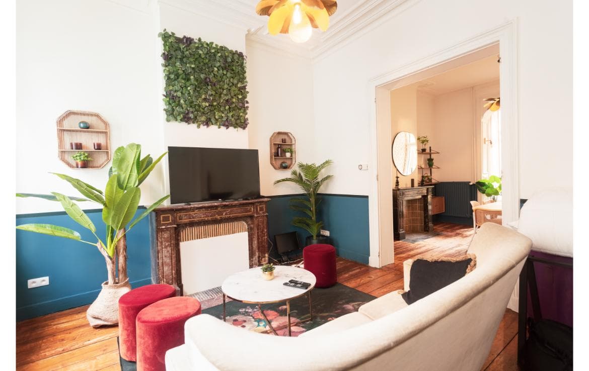 Rue du Berceau - Entry-ready bedroom in shared apartment in Brussels - Living room