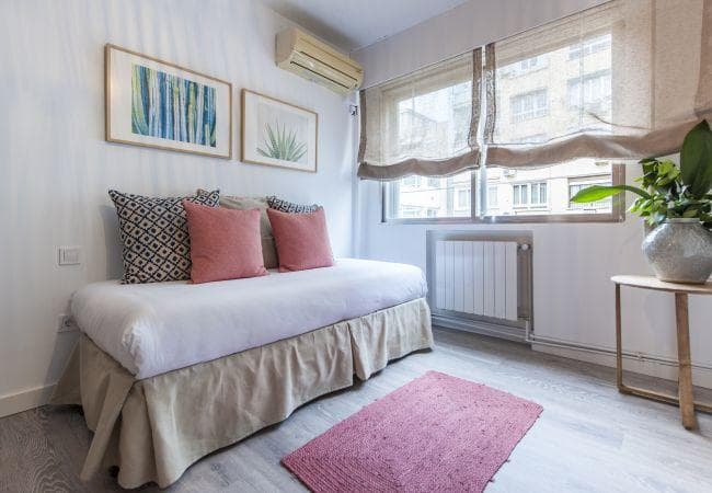 Padre Jesús - Exclusive apartment in Madrid - Bedroom