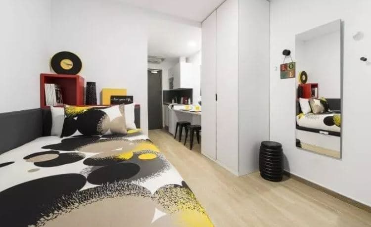 San Bernardo 2 - Student studio in Madrid - Bed