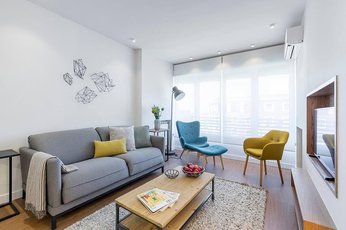 Silvela - Furnished flat in Madrid - Living room