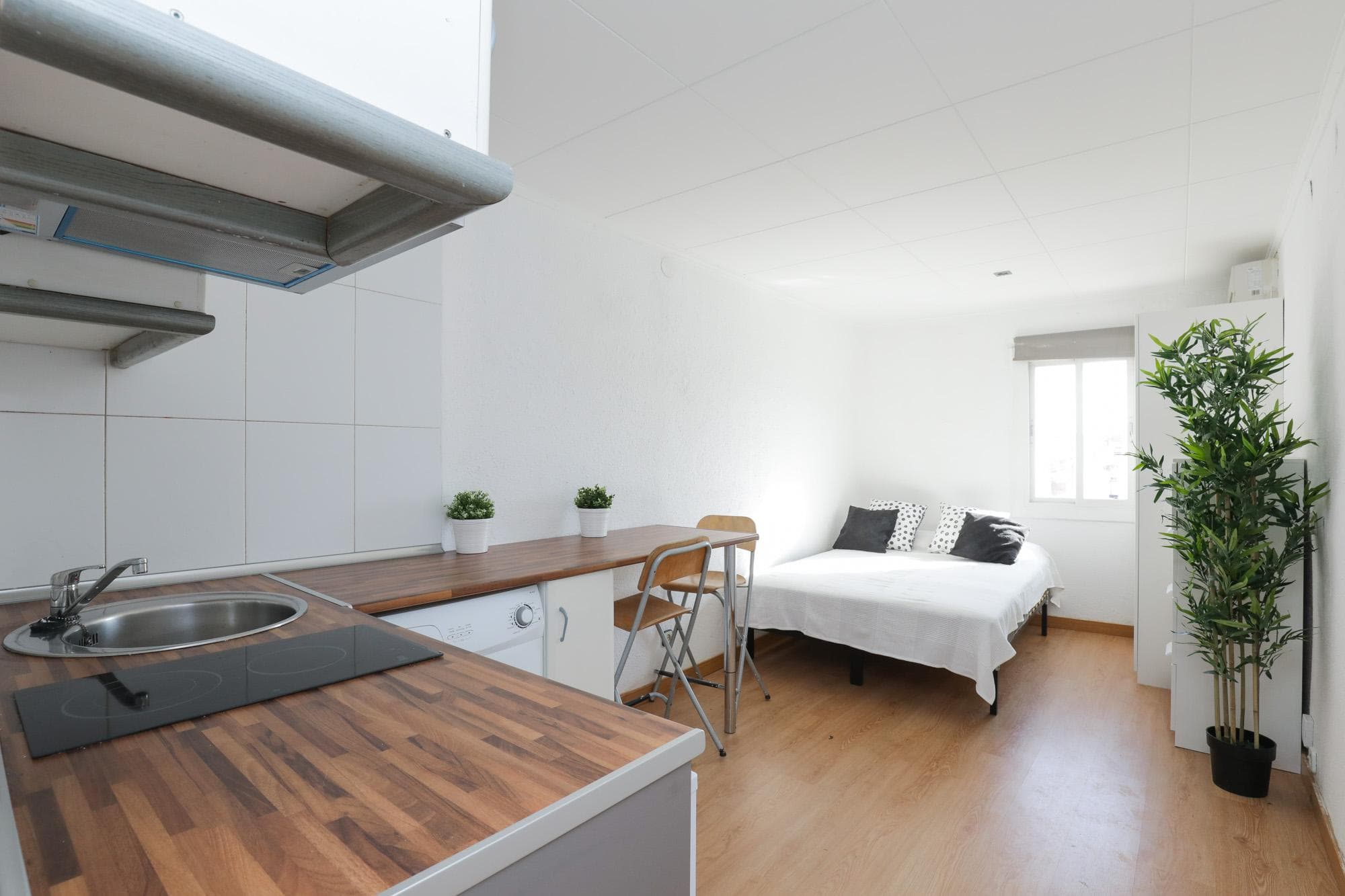 Bartomeu - Furnished studio in Barcelona - Living room