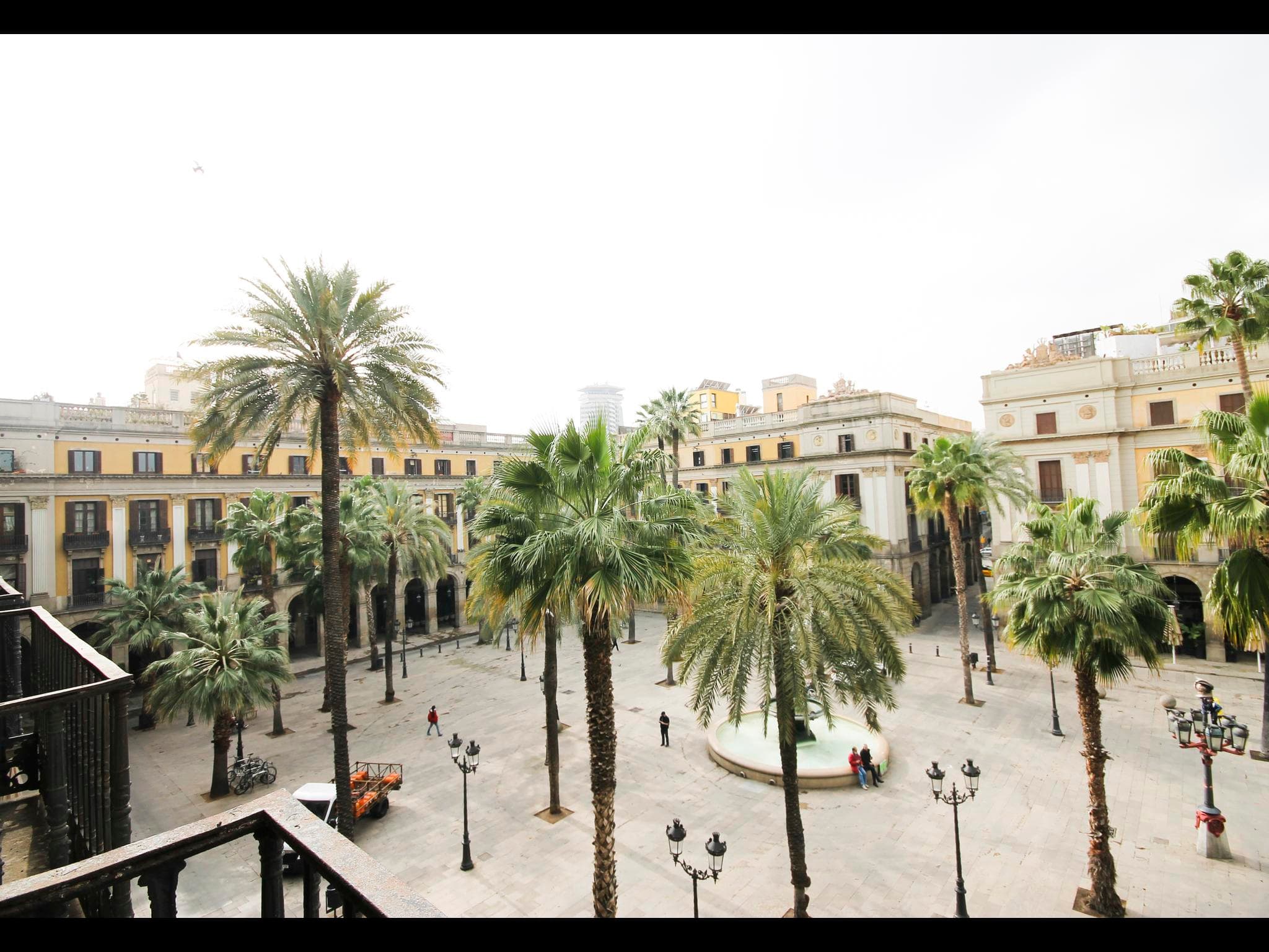 Reial - Room in a shared flat in Barcelona - Views