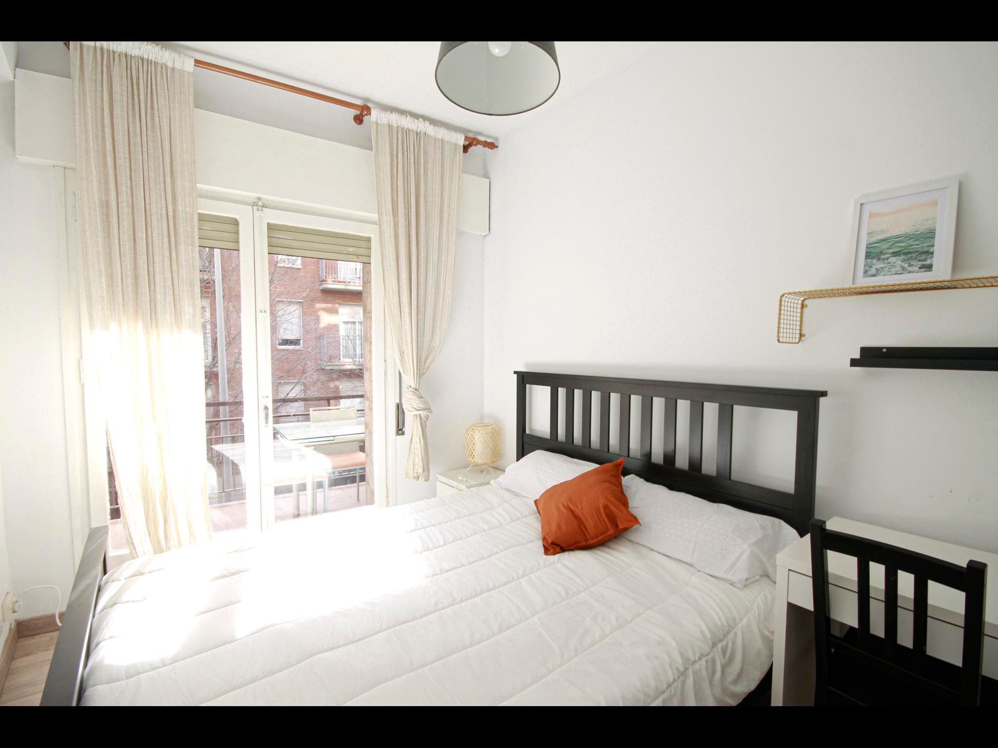 Guillem Tell - Room in shared apartment Barcelona - Bedroom