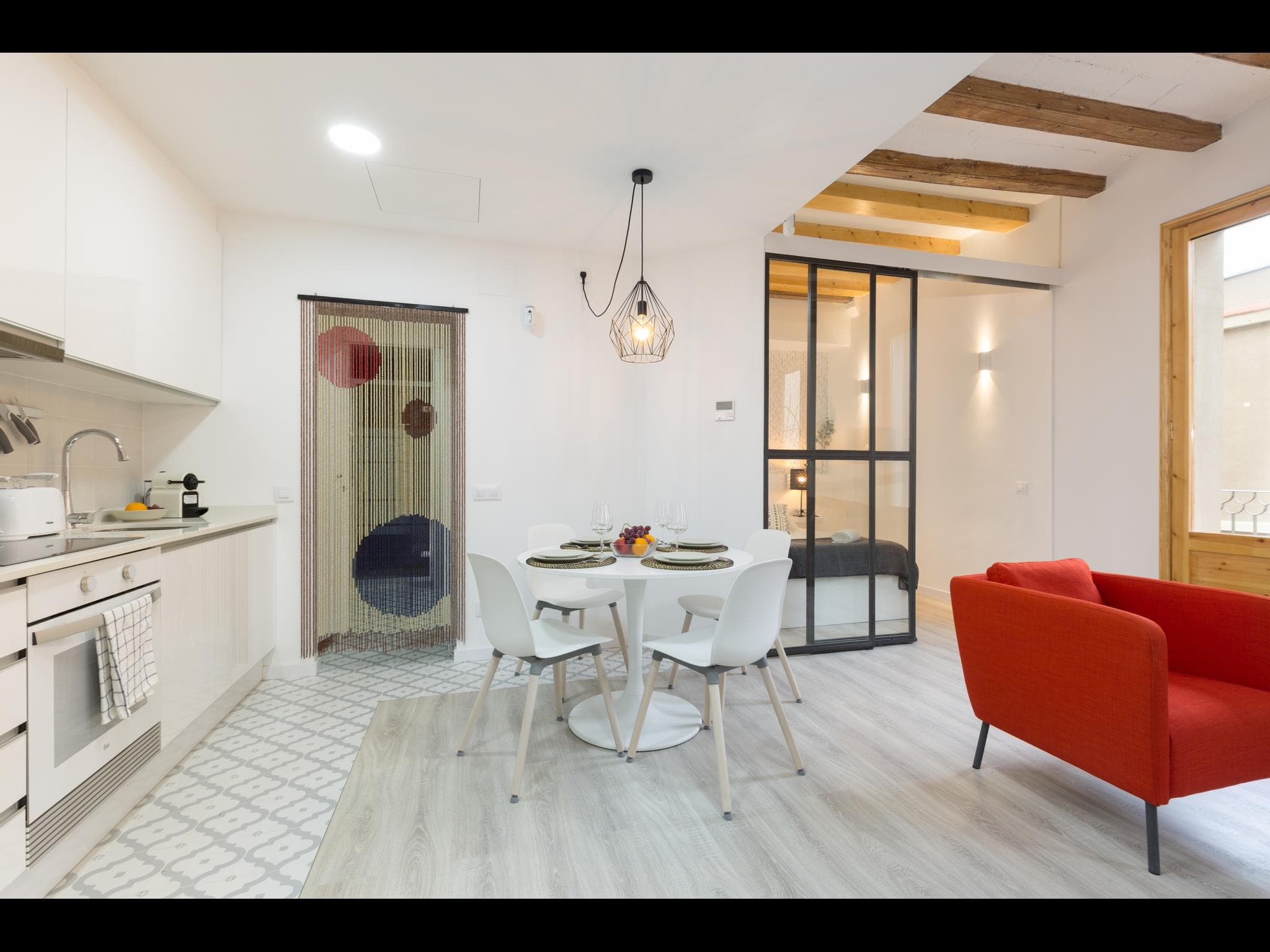 Poeta Cabanyes - Cosy studio in Barcelona - Dining table