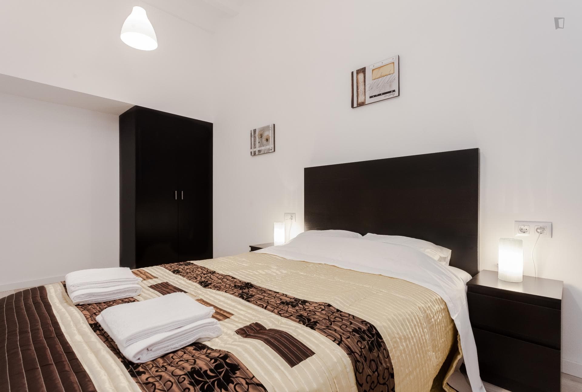 Caterina - 1 bedroom flat Barcelona centre - Bed