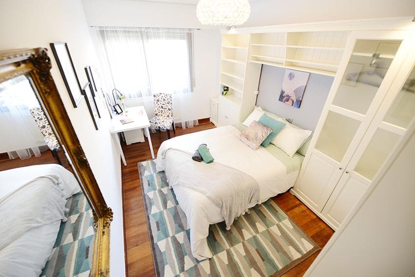 Cozy shared flat in Bilbao - Bedroom with double bed