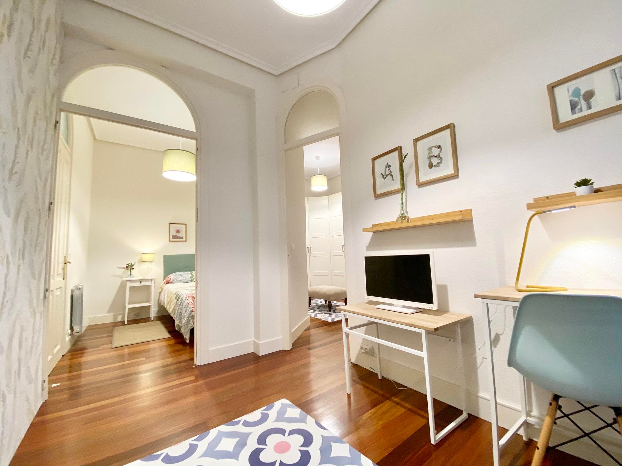 Spacious room for rent in Bilbao