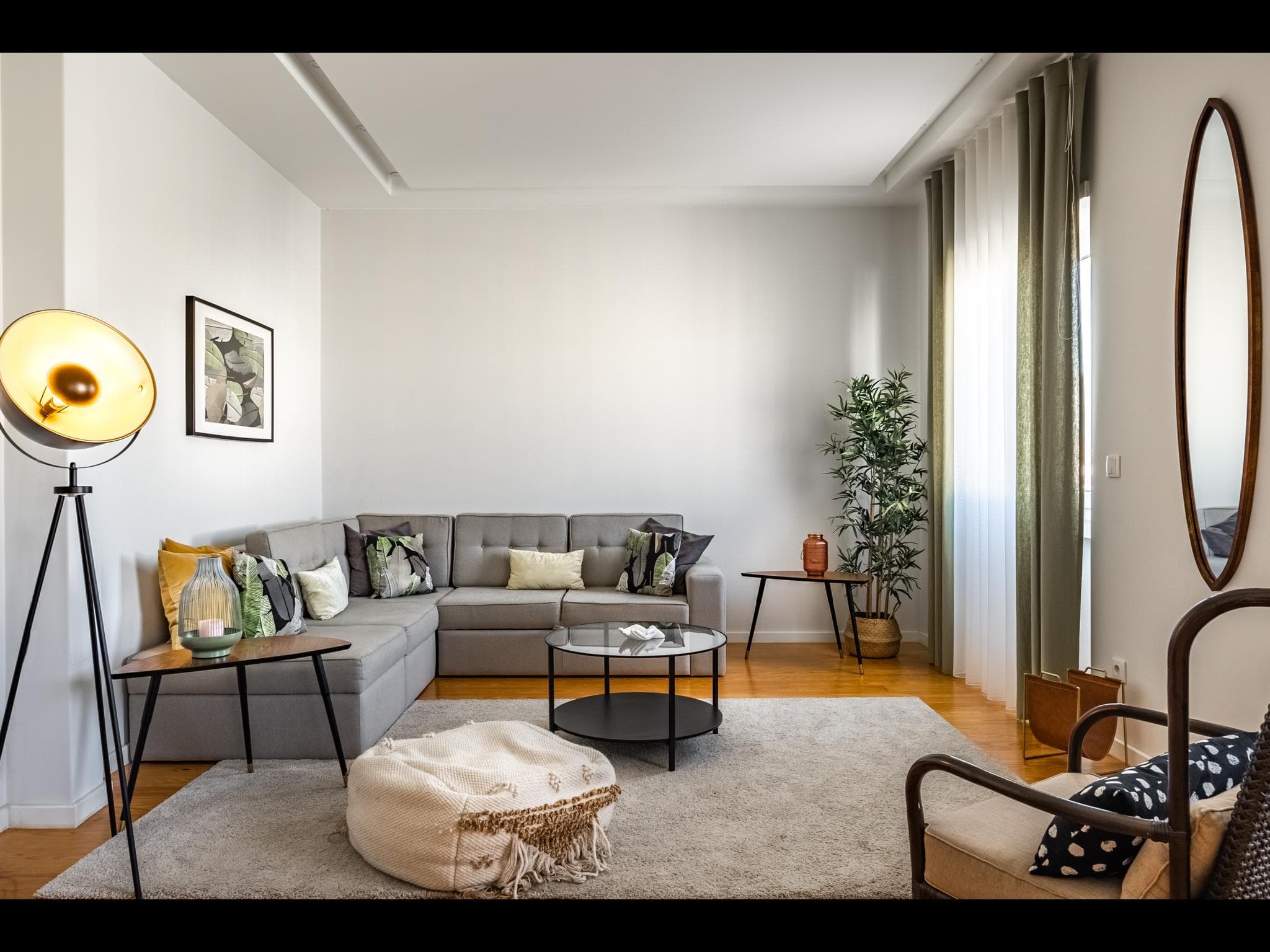 Pacheco - Exclusive Modern Apartment in Lisbon - Living room 