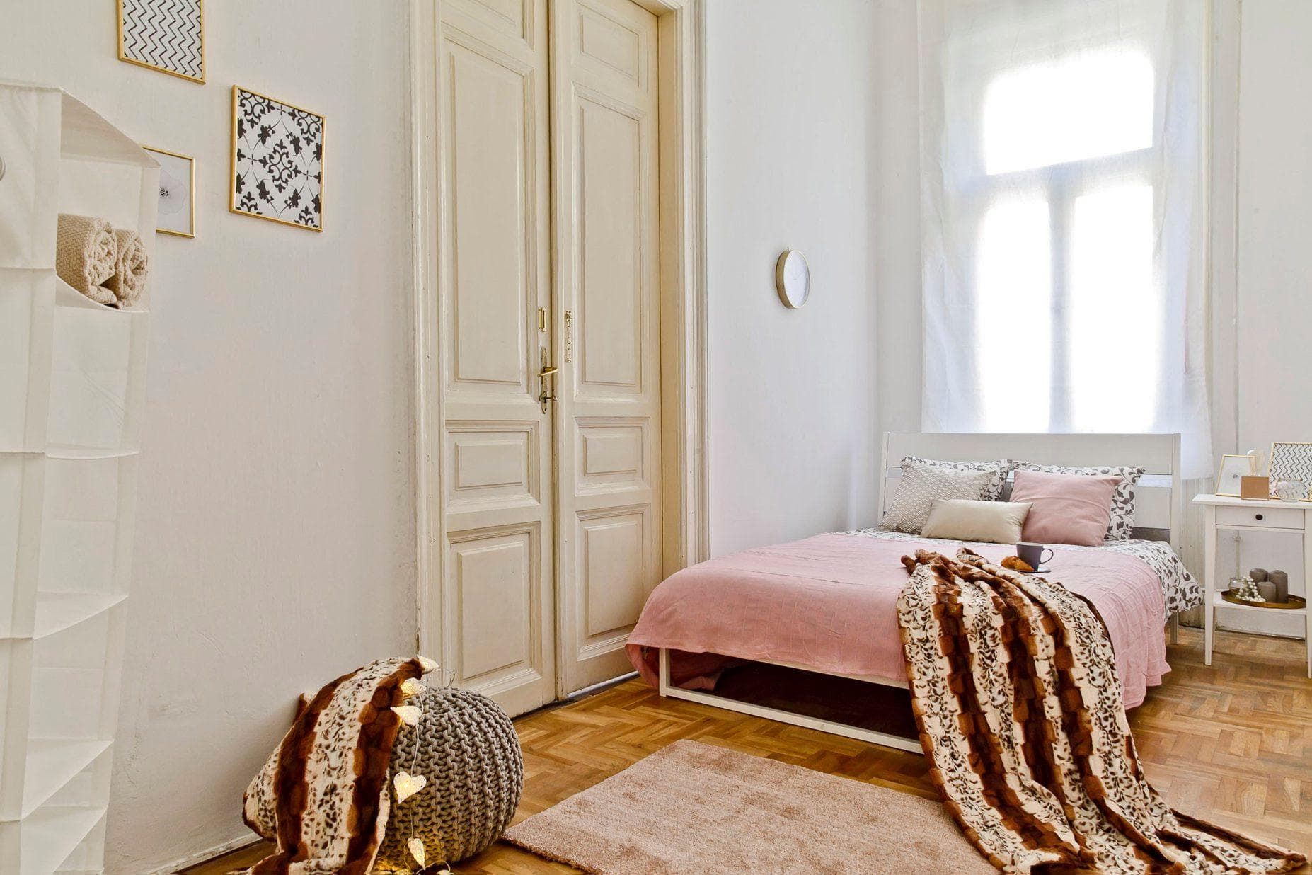 Rakoczi 2 - Private bedroom flat Budapest - Bedroom