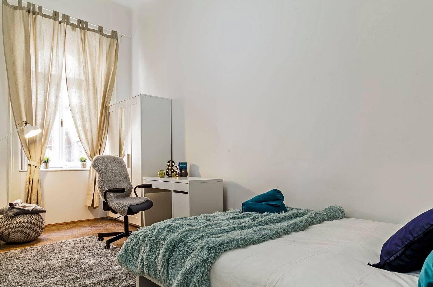 Leonardo - Nice private bedroom Budapest - Bedroom