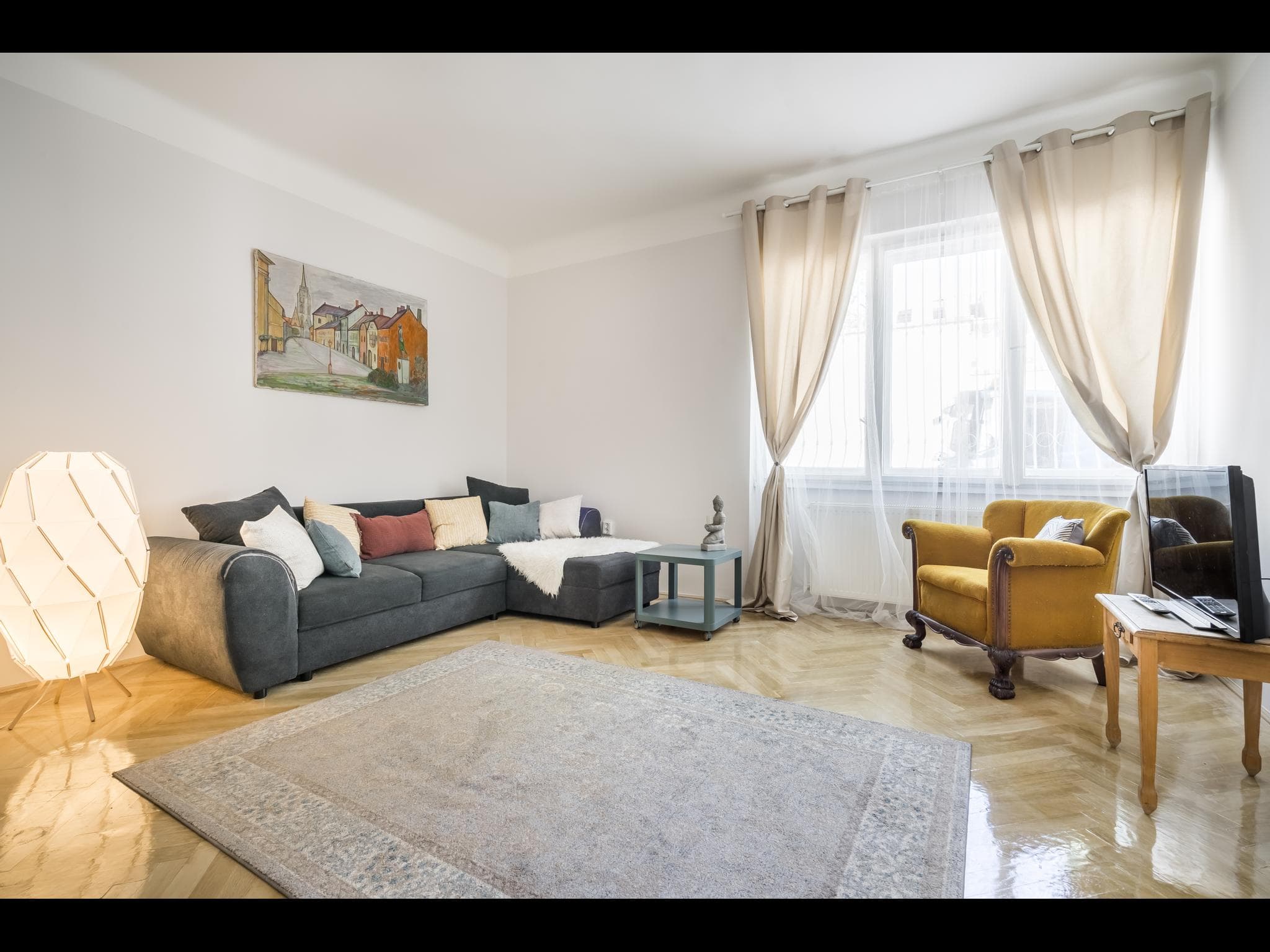 Ponty - 3 Bedroom flat in Budapest - Living room