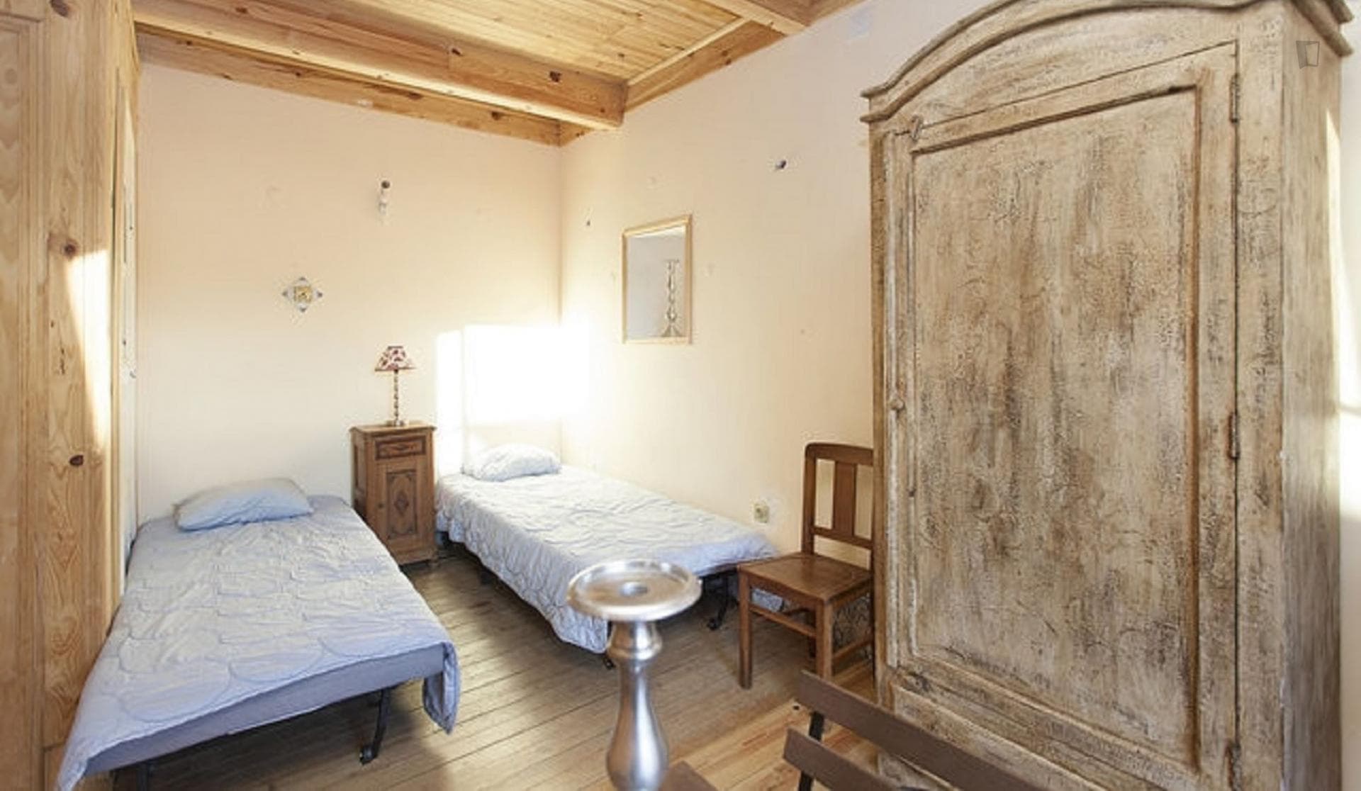 Justa- Lovely 4 Bedroom Apartment in Lisbon - Bedroom