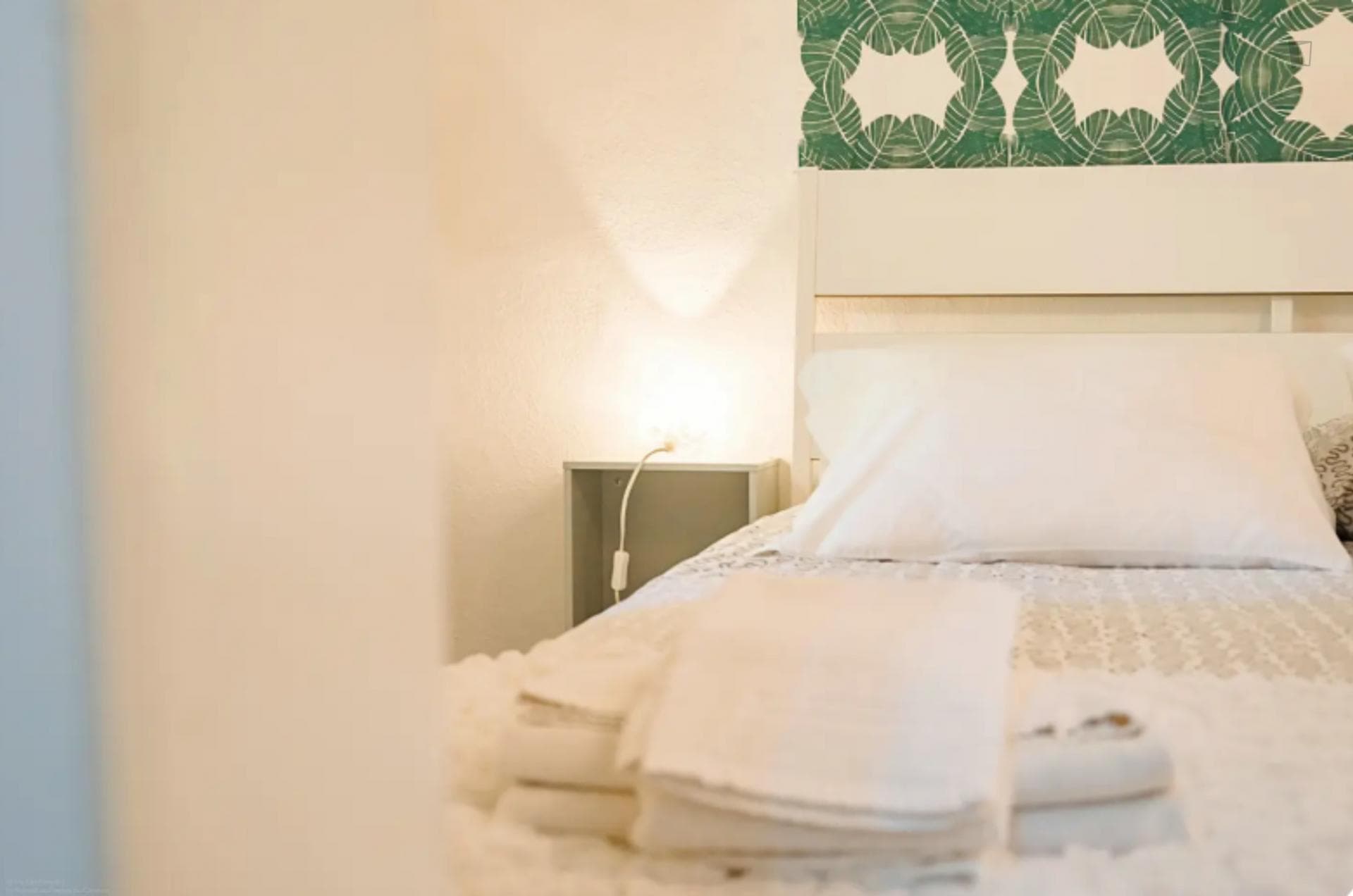 Melo- Historic 1 bedroom apartment in Lisbon - Bedroom
