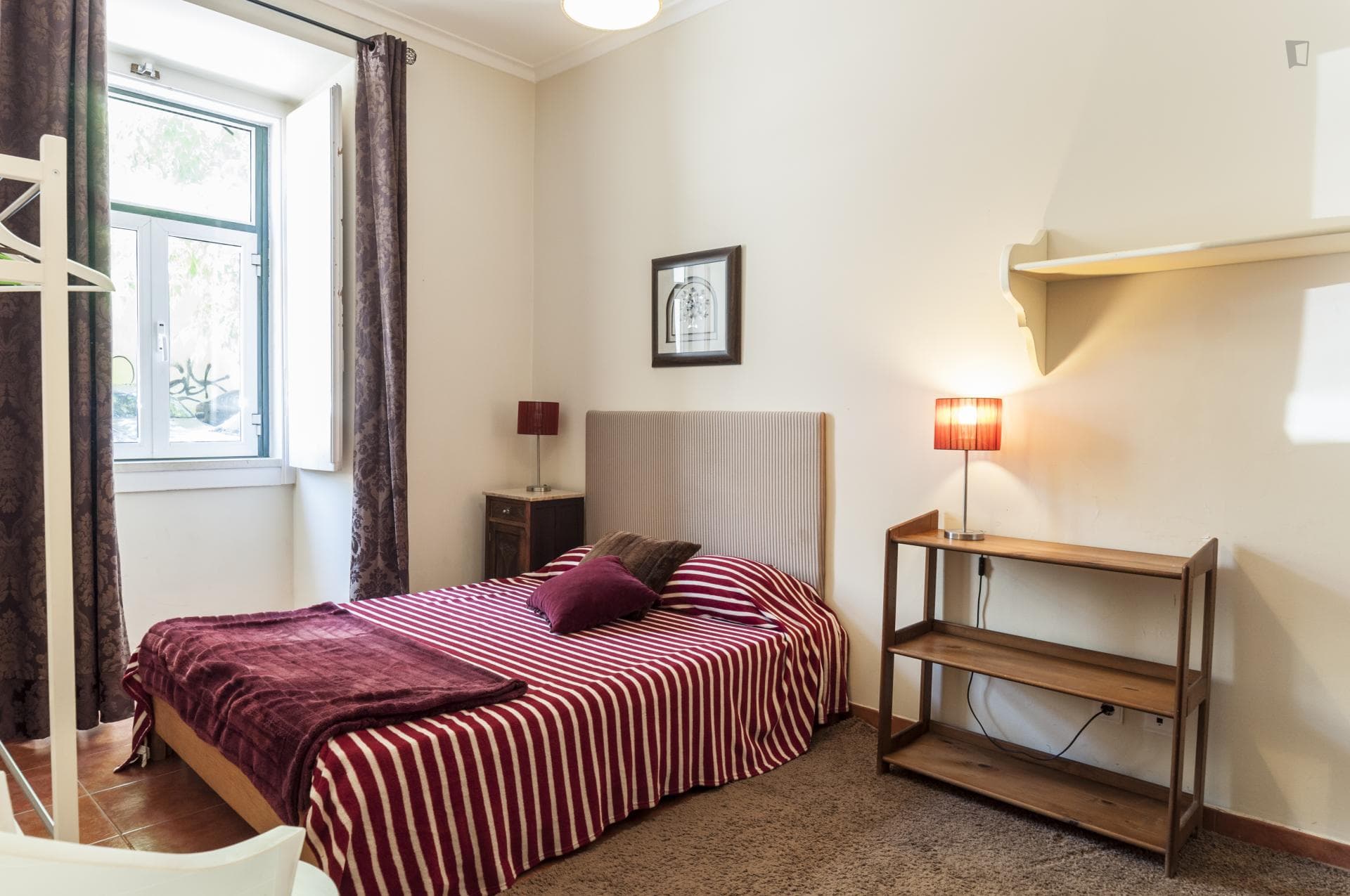 Gomes- Beautifully located Apartment in Lisbon - Bedroom