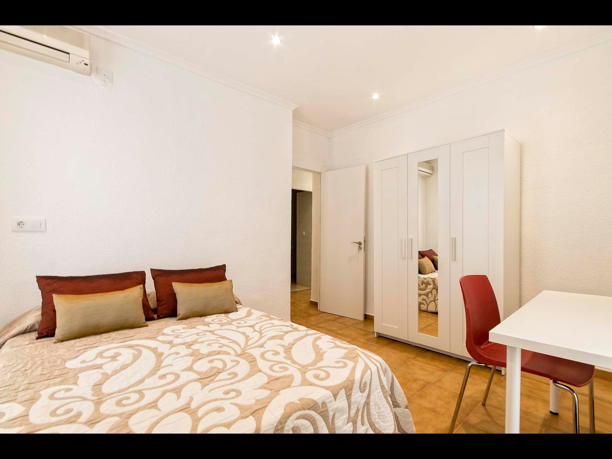 Valdés - Bedroom shared flat in Alicante - Bedroom
