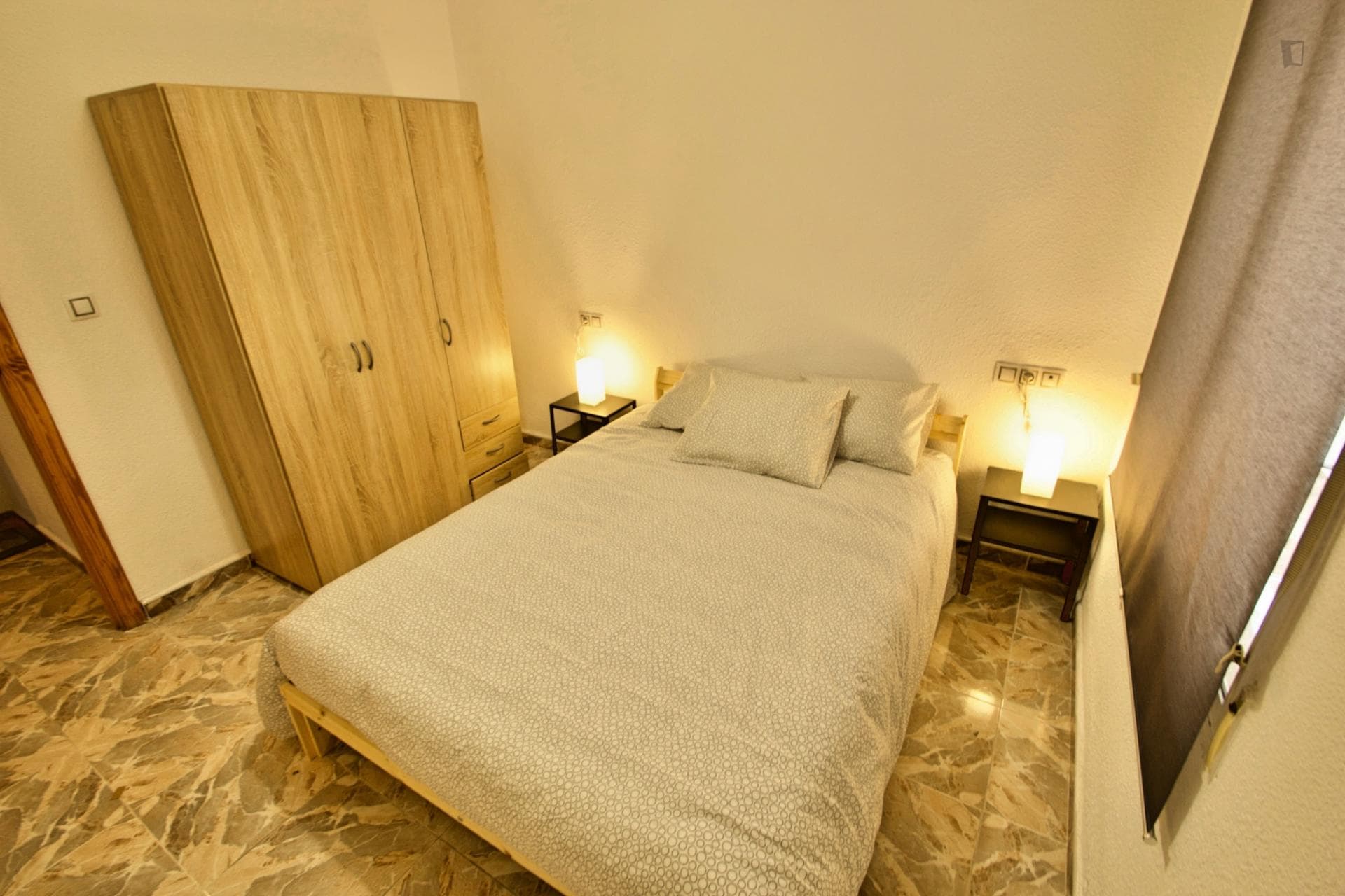 Campoamor -Nice double room in Alicante - Bedroom