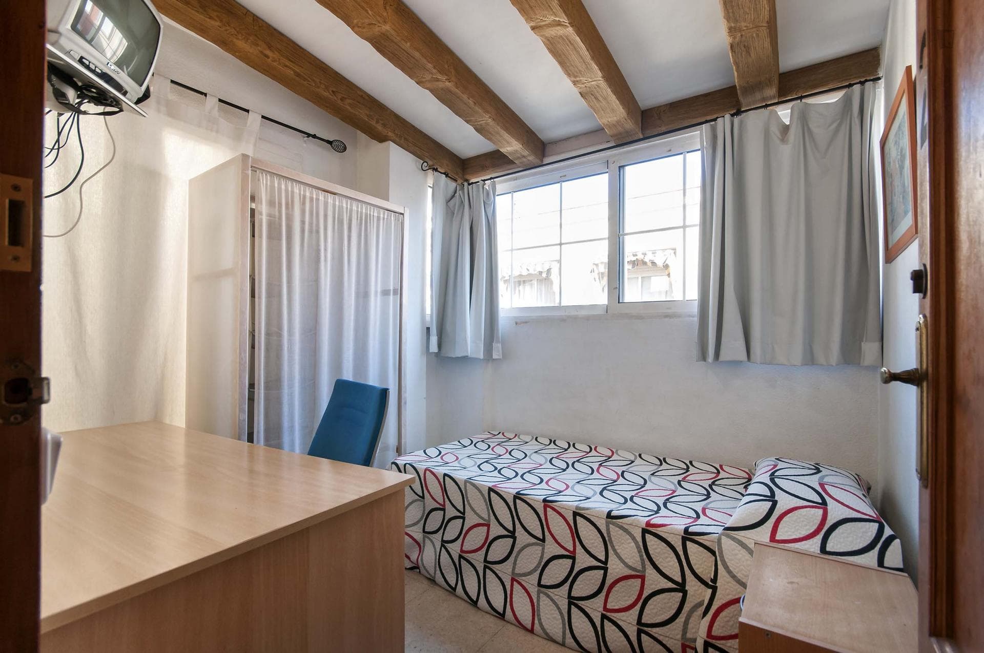 Bergez - Welcoming single bedroom Alicante - Bedroom