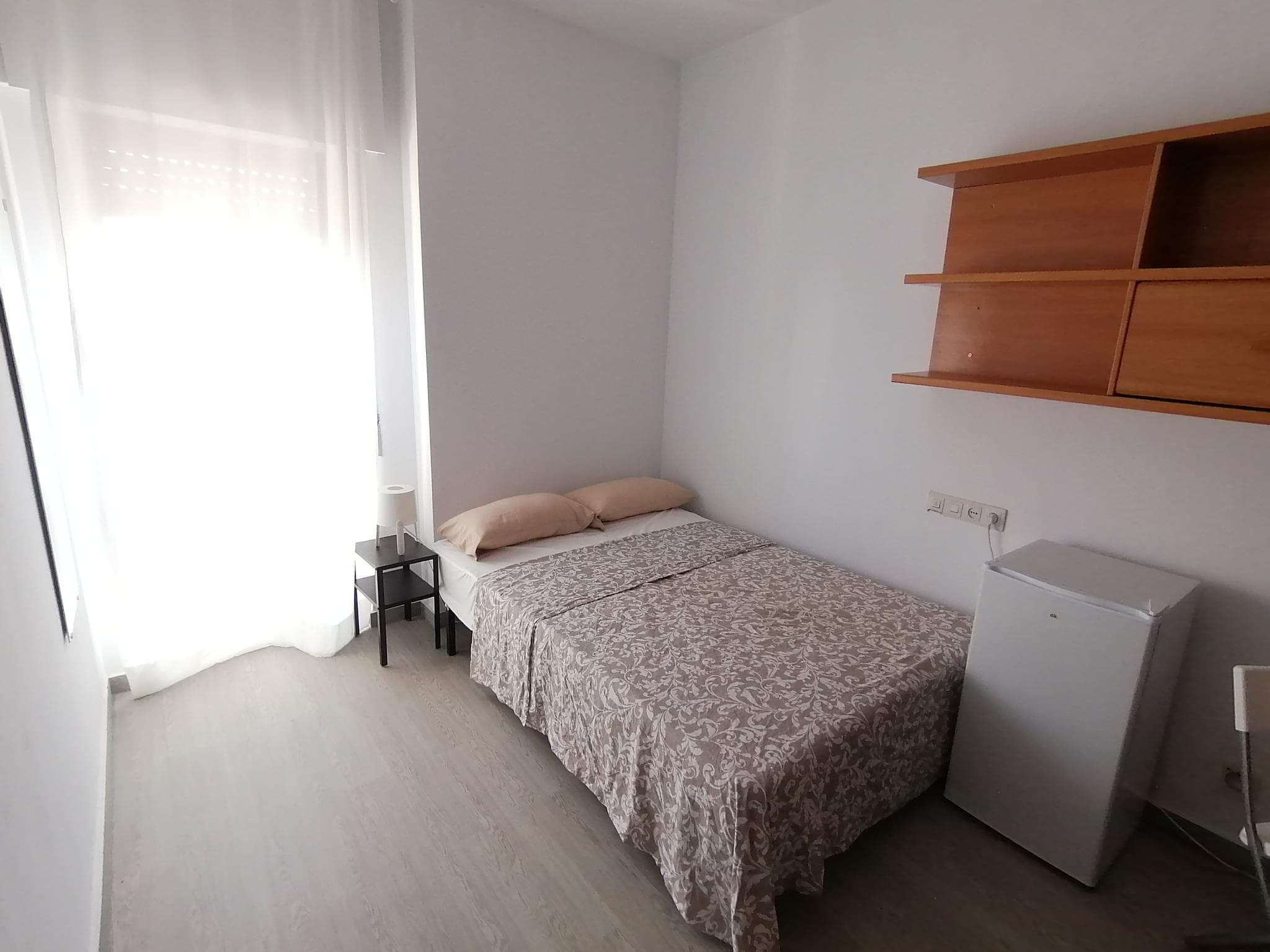 Avenida - Bedroom for rent in Málaga - Bedroom