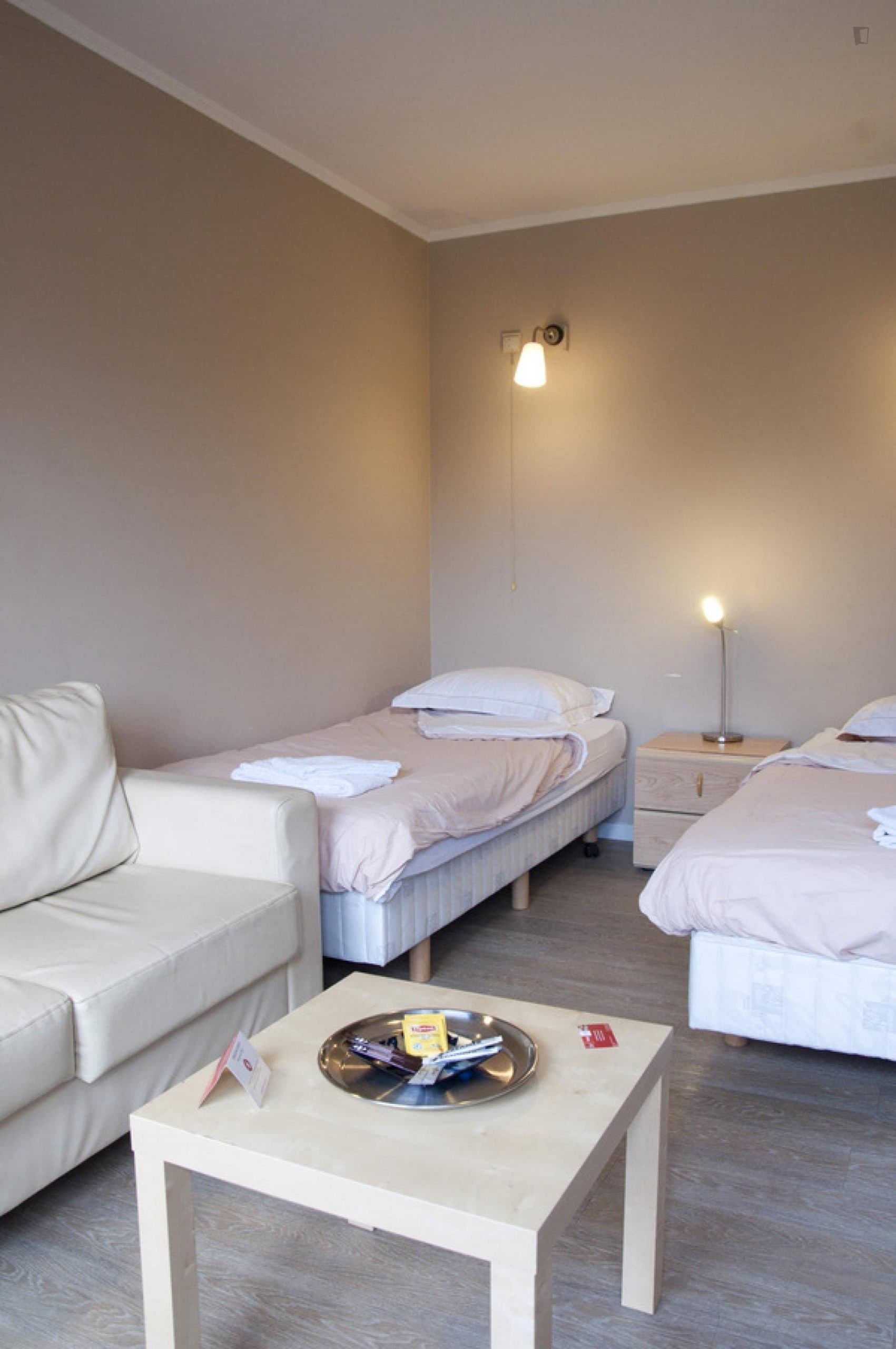 Maria - Furnished expat studio in Brussels - Bed