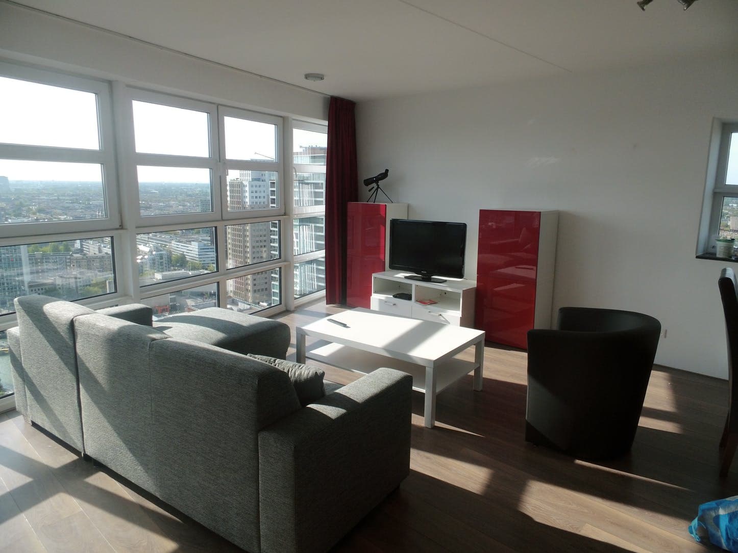 Wijnbrug - Luxury expat apartment in Rotterdam - Living room
