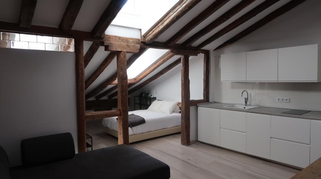Madera - Luxury studio for rent in Madrid - Kitchen
