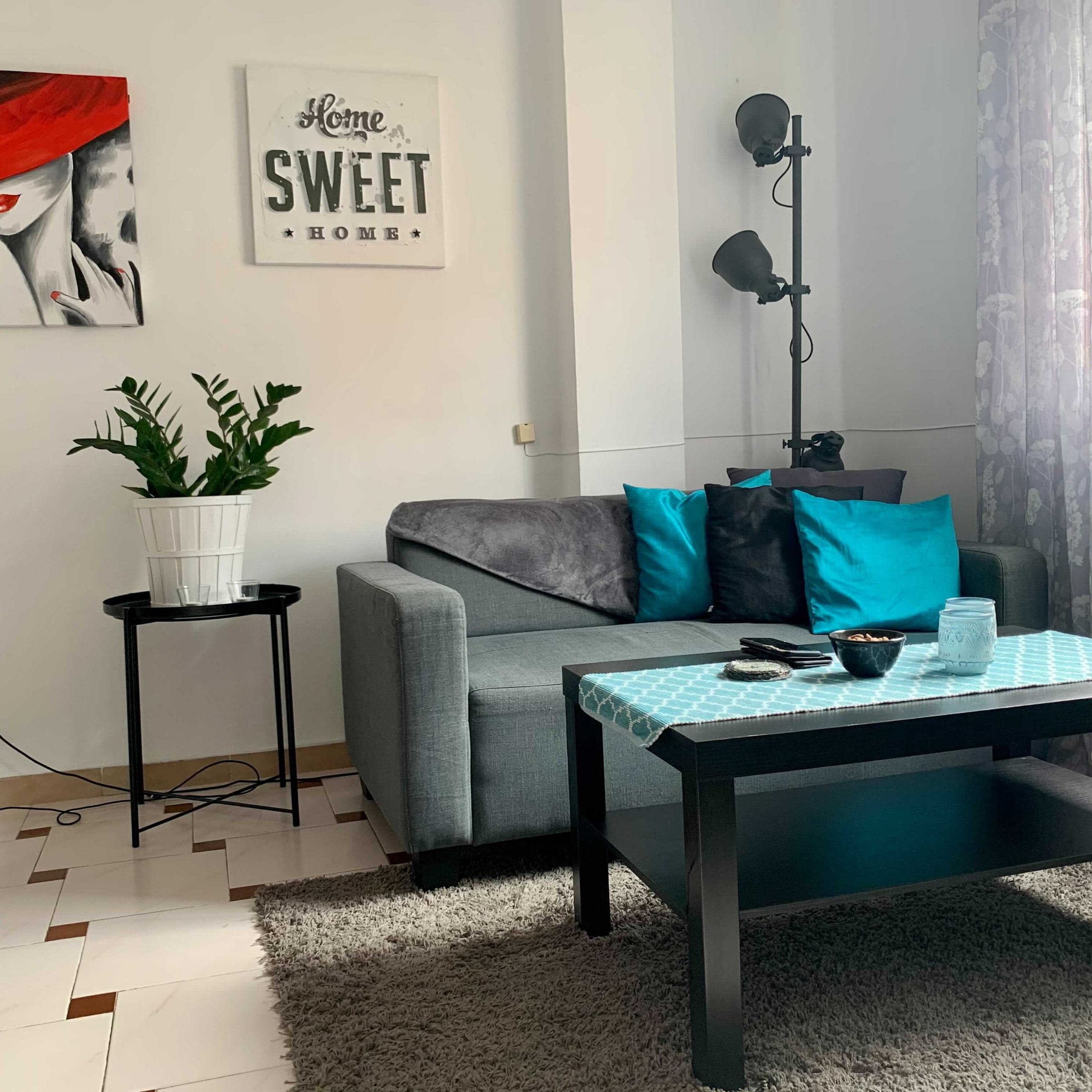 Great furnished apartment for expats in Valencia - Living room