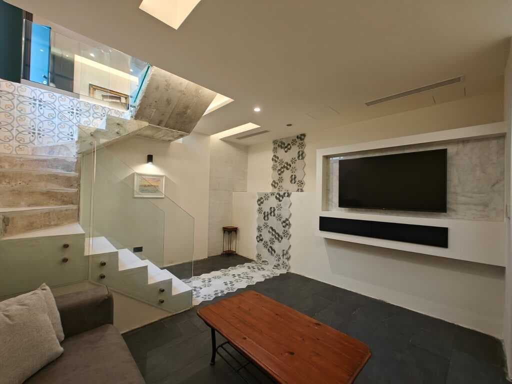 living room Sliema Maisonette - 2 bedroom apartment for rent in Malta