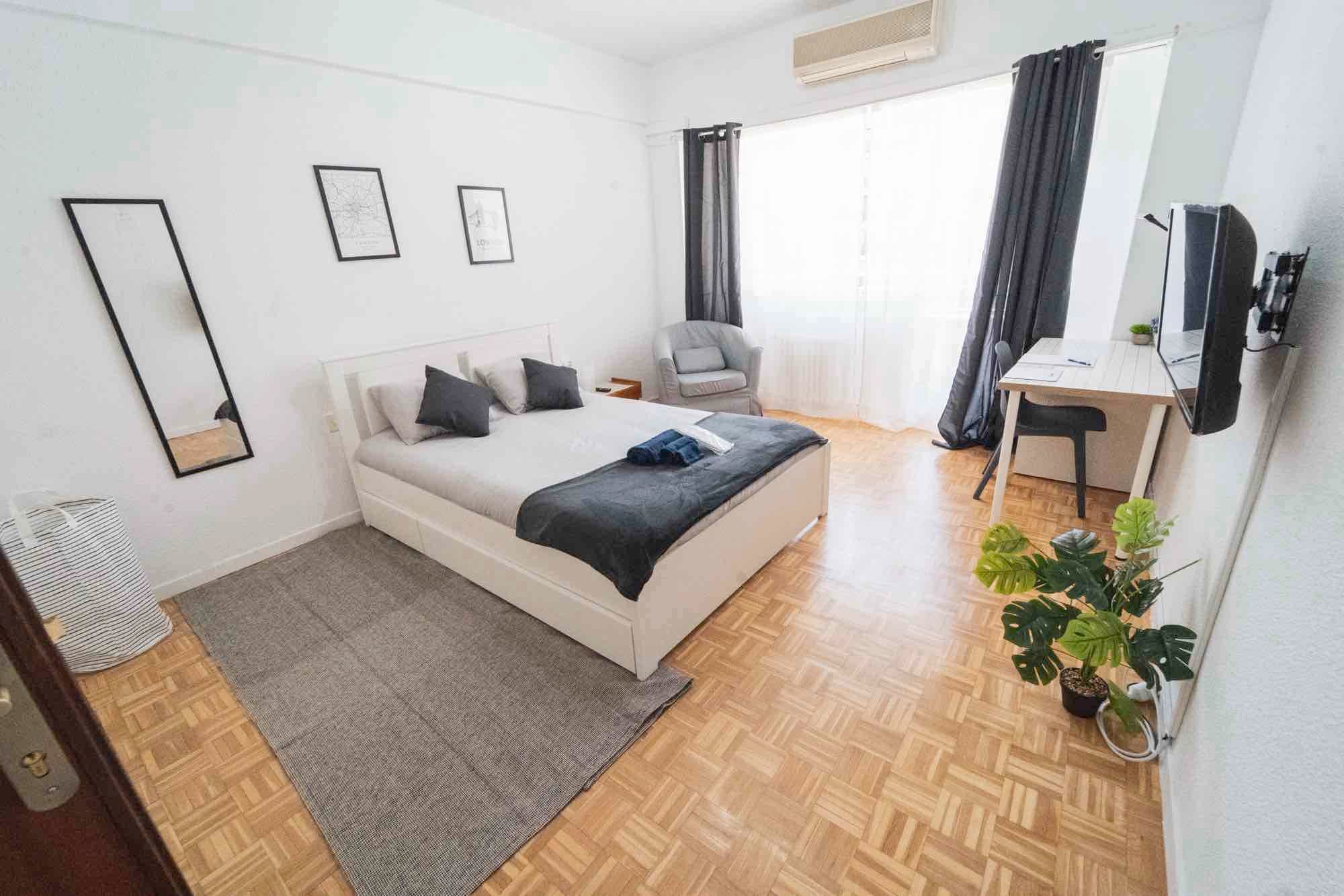London bedroom