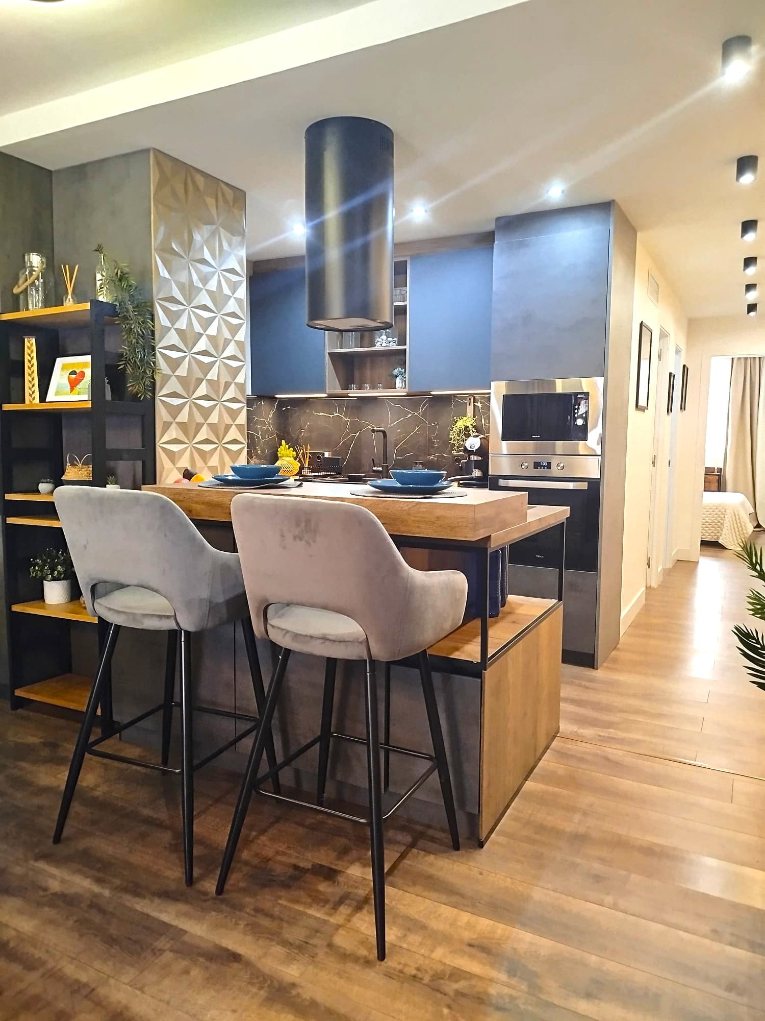 Monserrat - Designer apartment with balcony