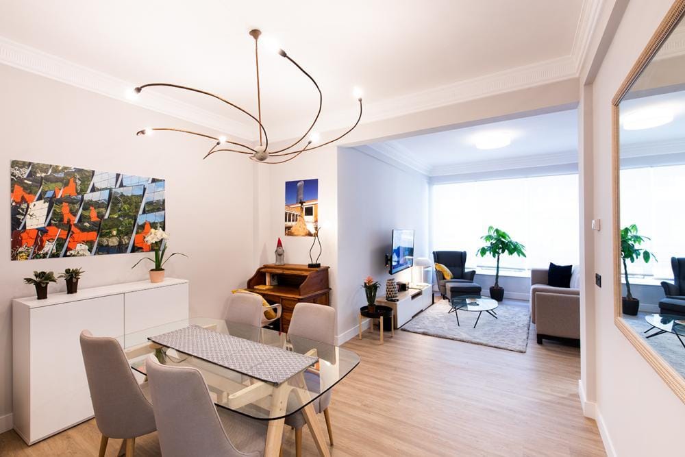Furnished luxury apartment in Bilbao - Dining - living