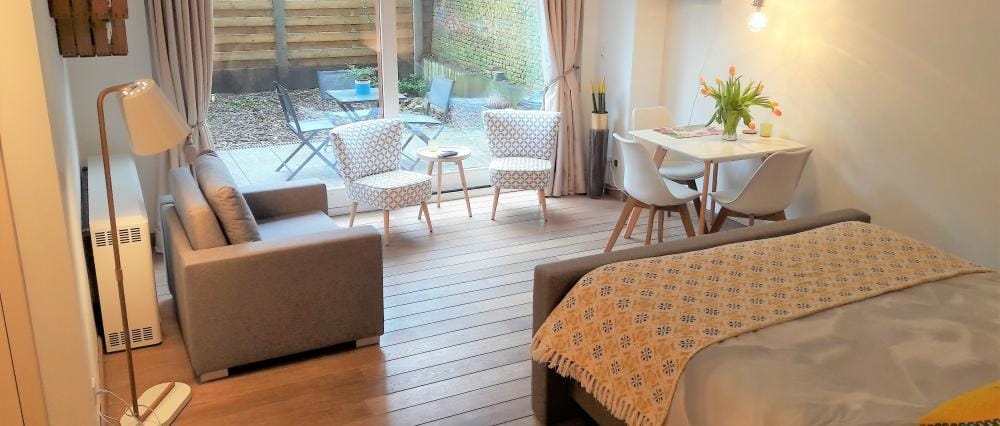 Rental studio in Antwerp for expats - Living room