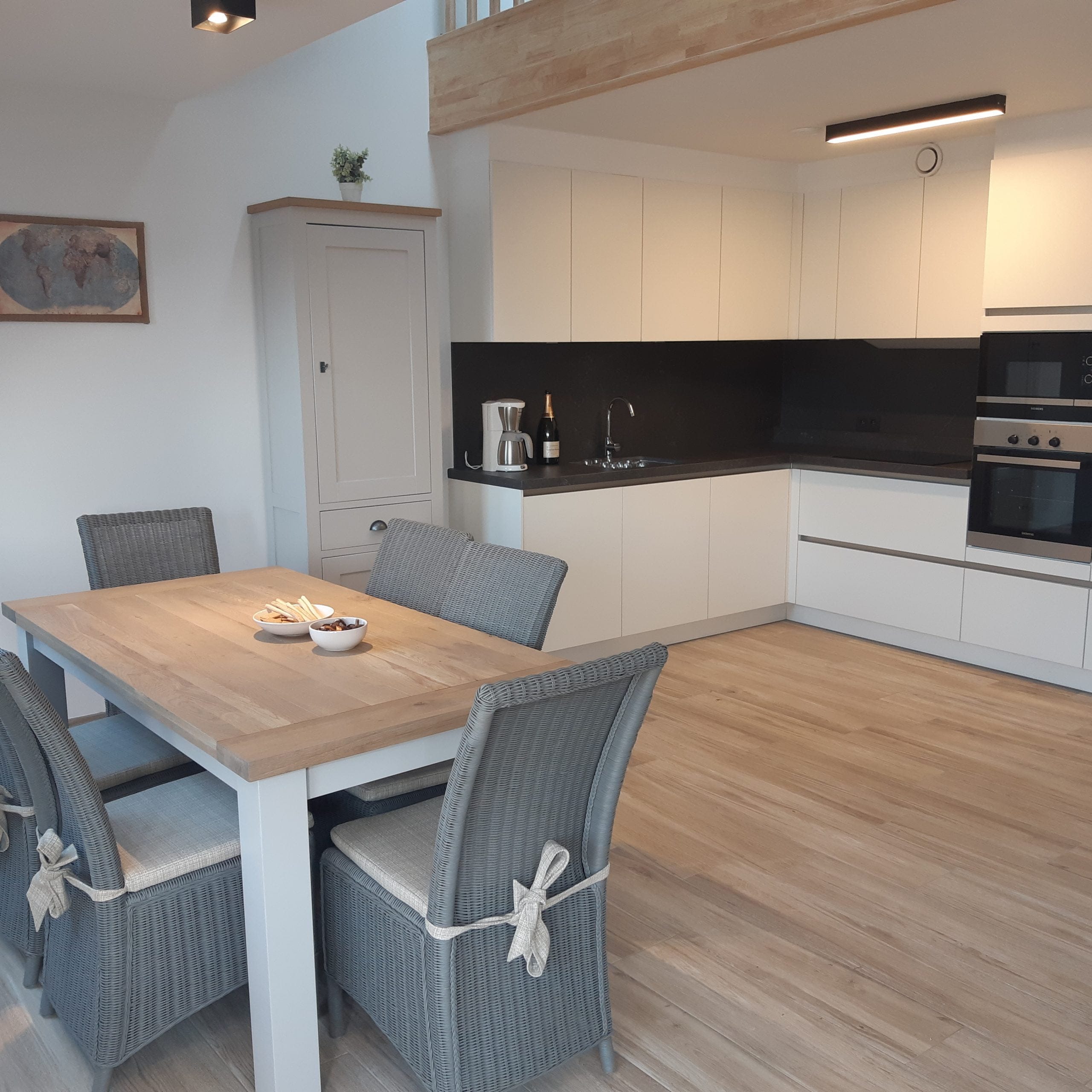 Workers apartment near Antwerp port - Dining