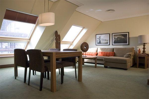 Licenciado Poza - Expat apartment in Bilbao city centre - Living room