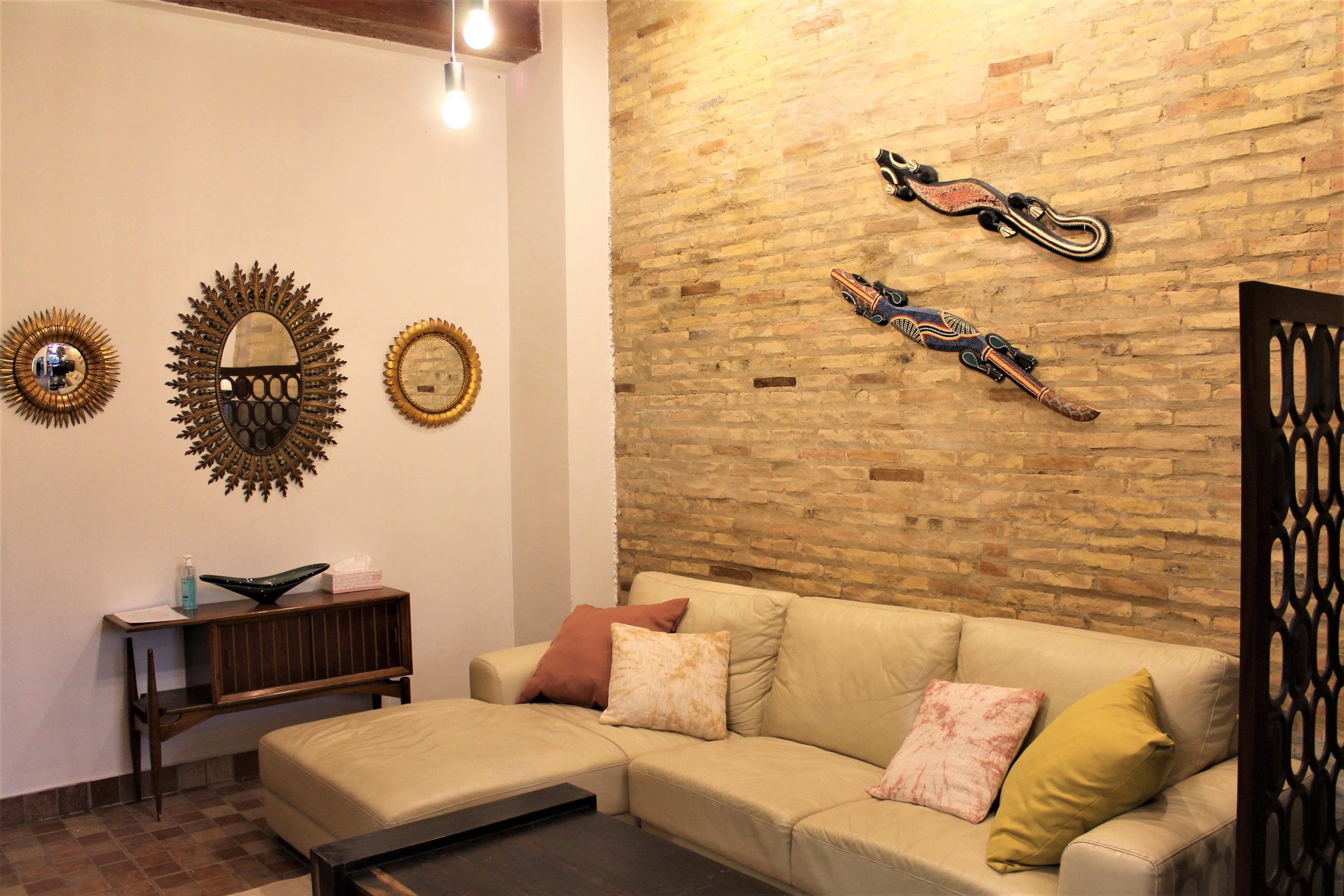 Nador – Fully equipped apartment in Valencia for expats - Living room