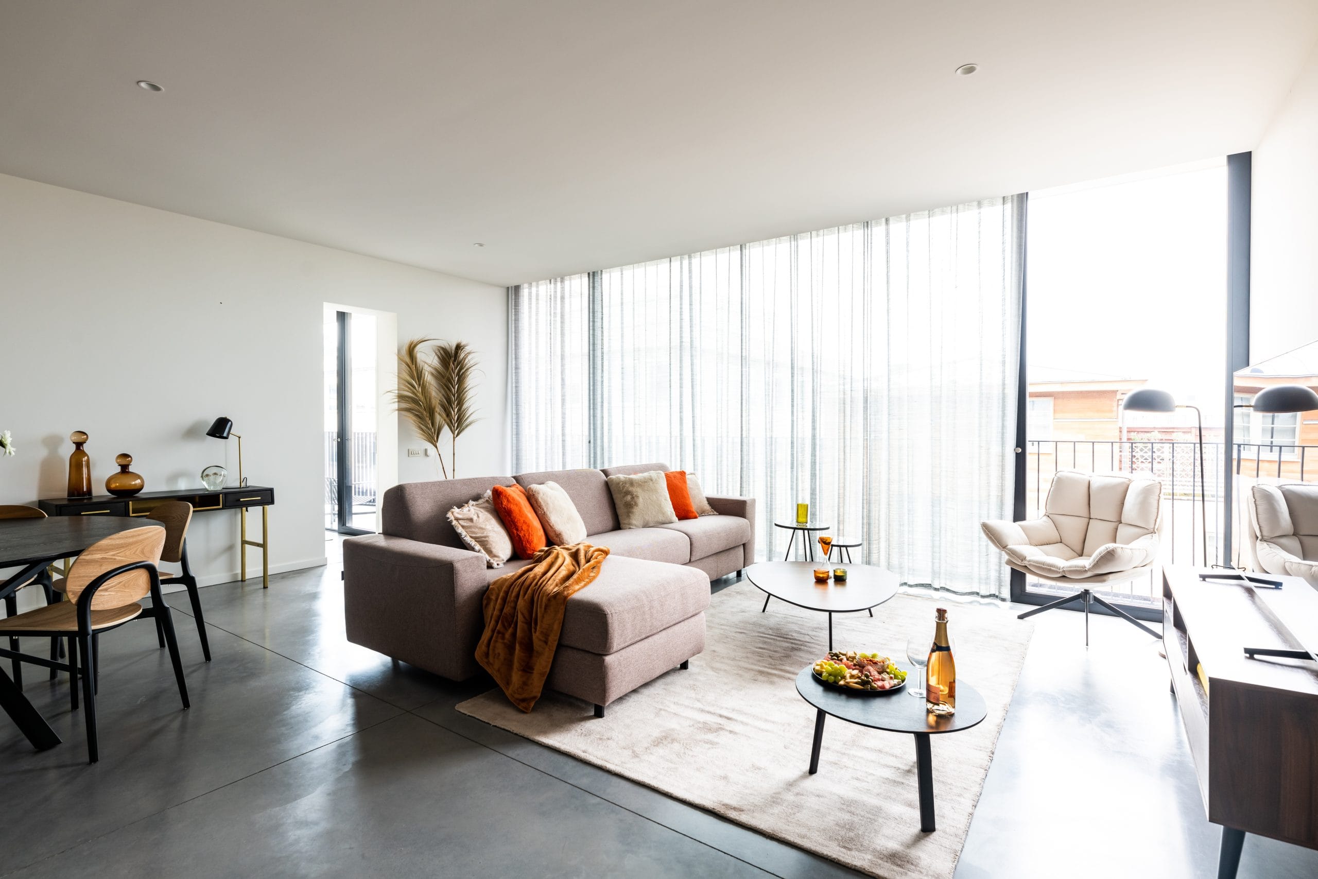 Livingroom 2-bedroom for rent in Brussels