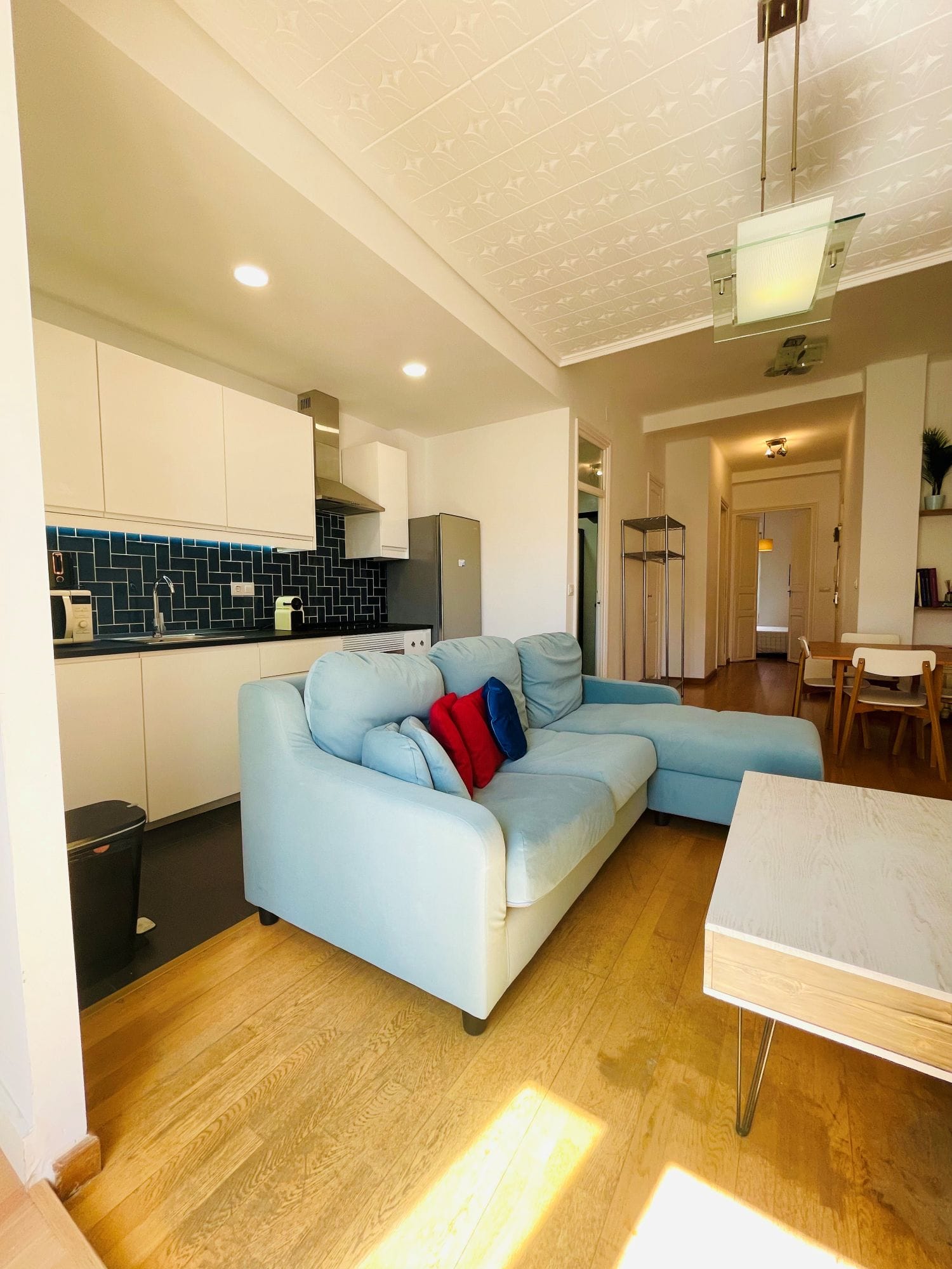 1 livingroom window view.jpg