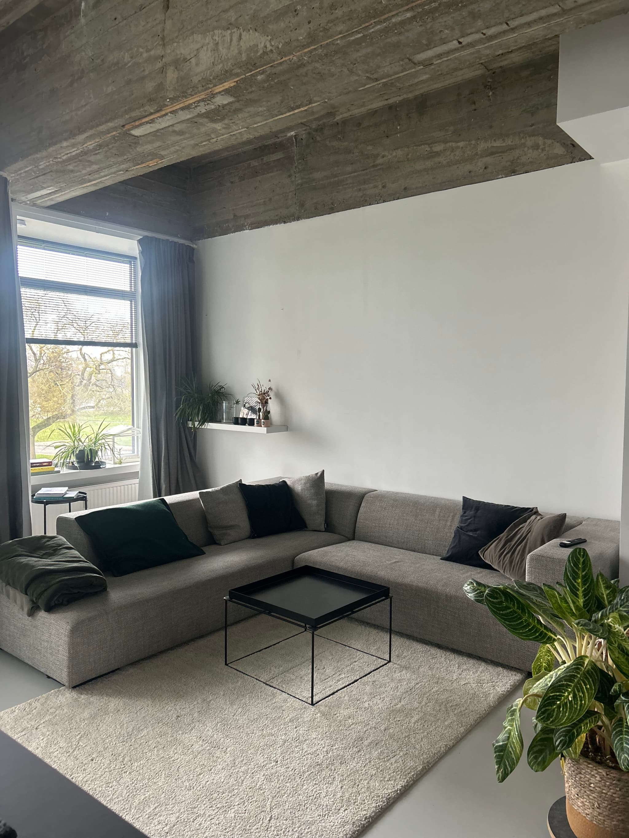 Jubileum - Modern industrial-style apartment in Ghent