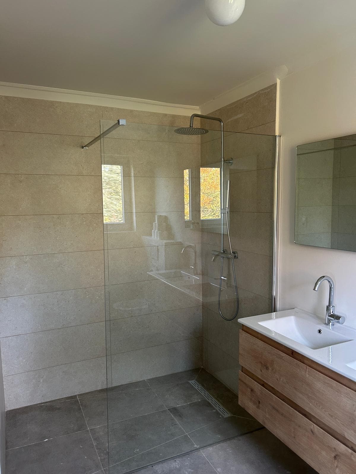 WhatsApp Image 2025-11-12 at 18.05.59 (1)